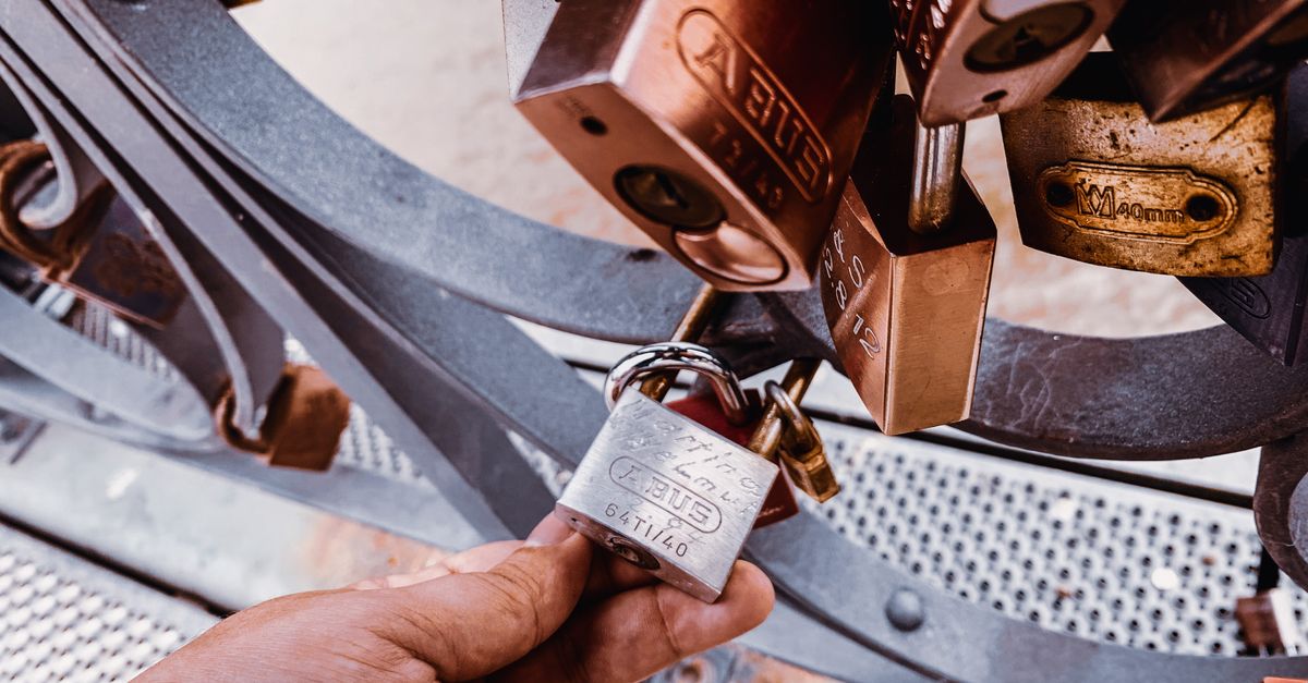 key maker professional — Tina Locksmith
